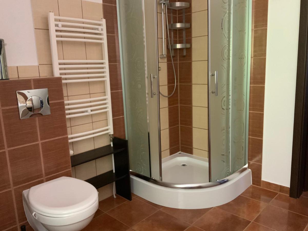 Apartamenty, Domki, Wedkowanie Barlinek